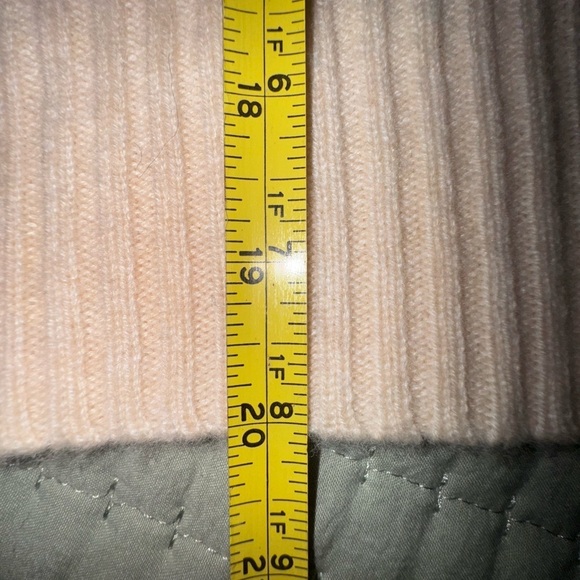 J. Crew 100% Cashmere Sweater. Size Small. NWOT - Picture 6 of 14